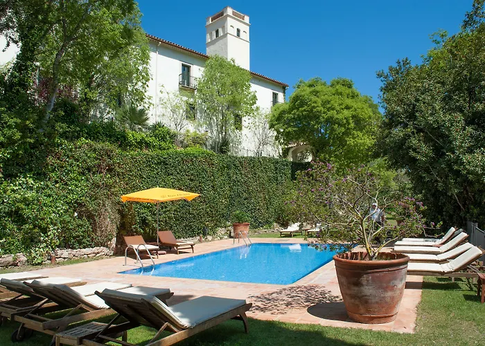Convent De Hotel