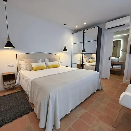 Convent De Hotel